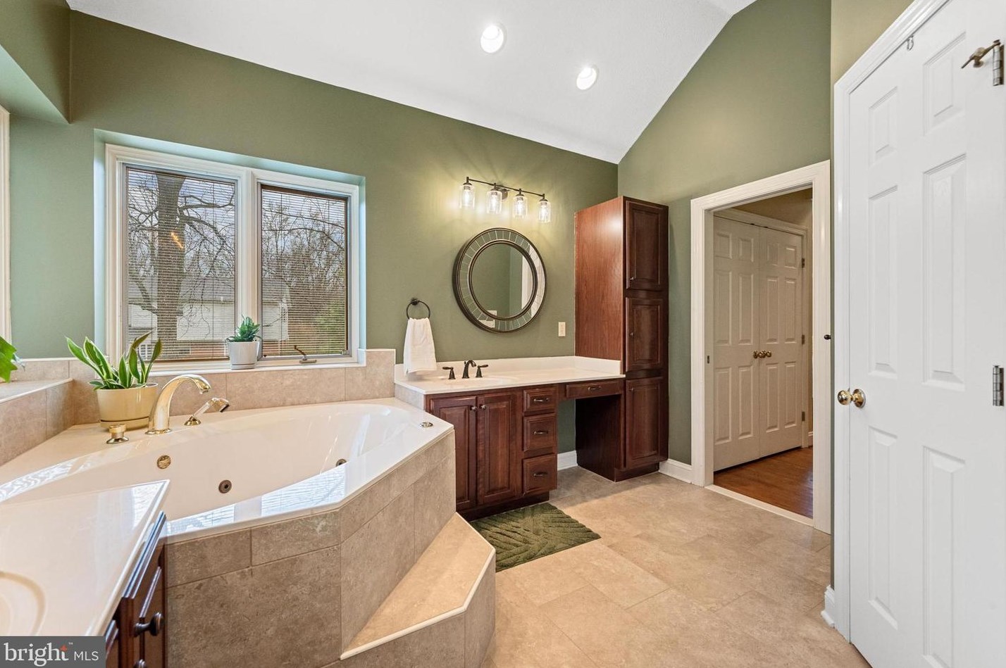 504 Marion St, Winchester VA  22601-2912 exterior