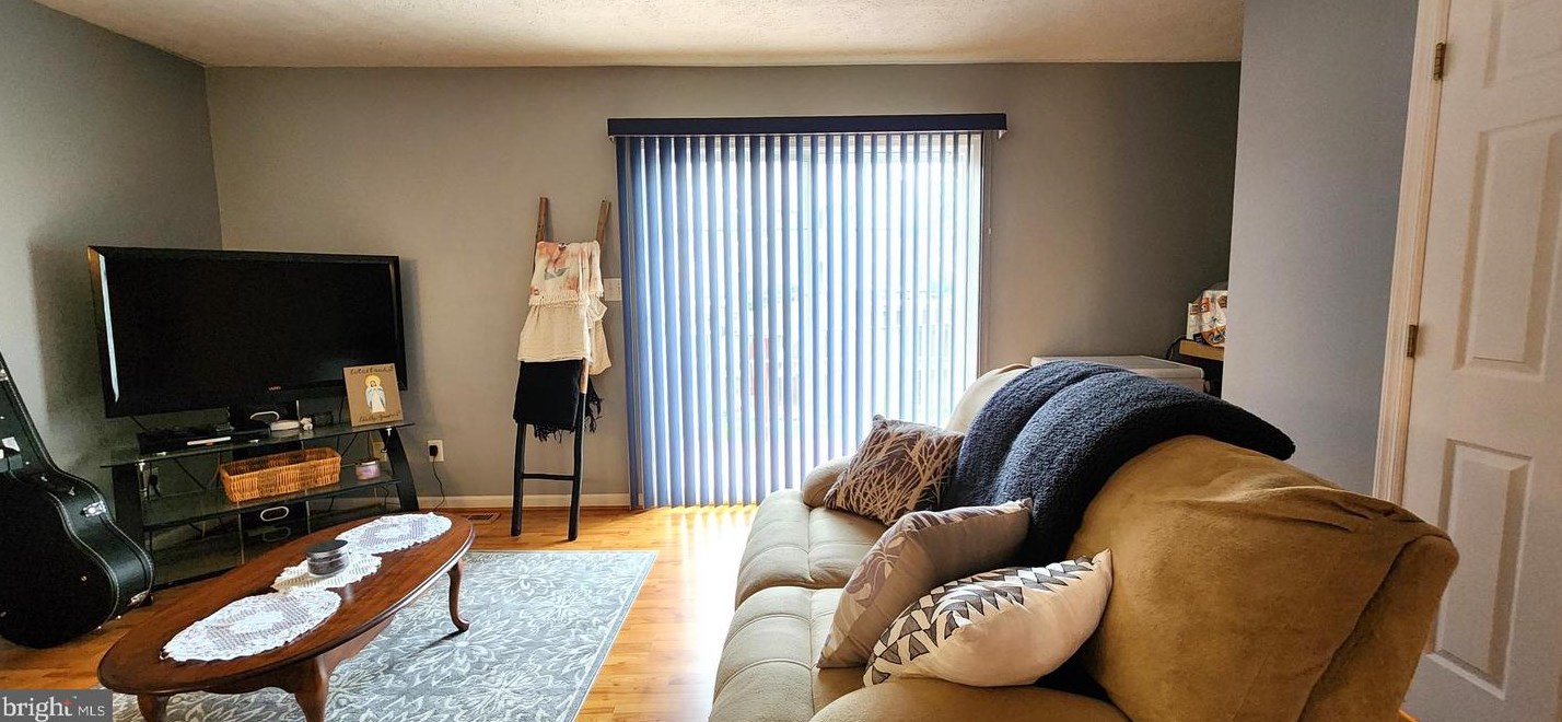 2945 Sorrell Ct, Winchester VA  22601-3498 exterior