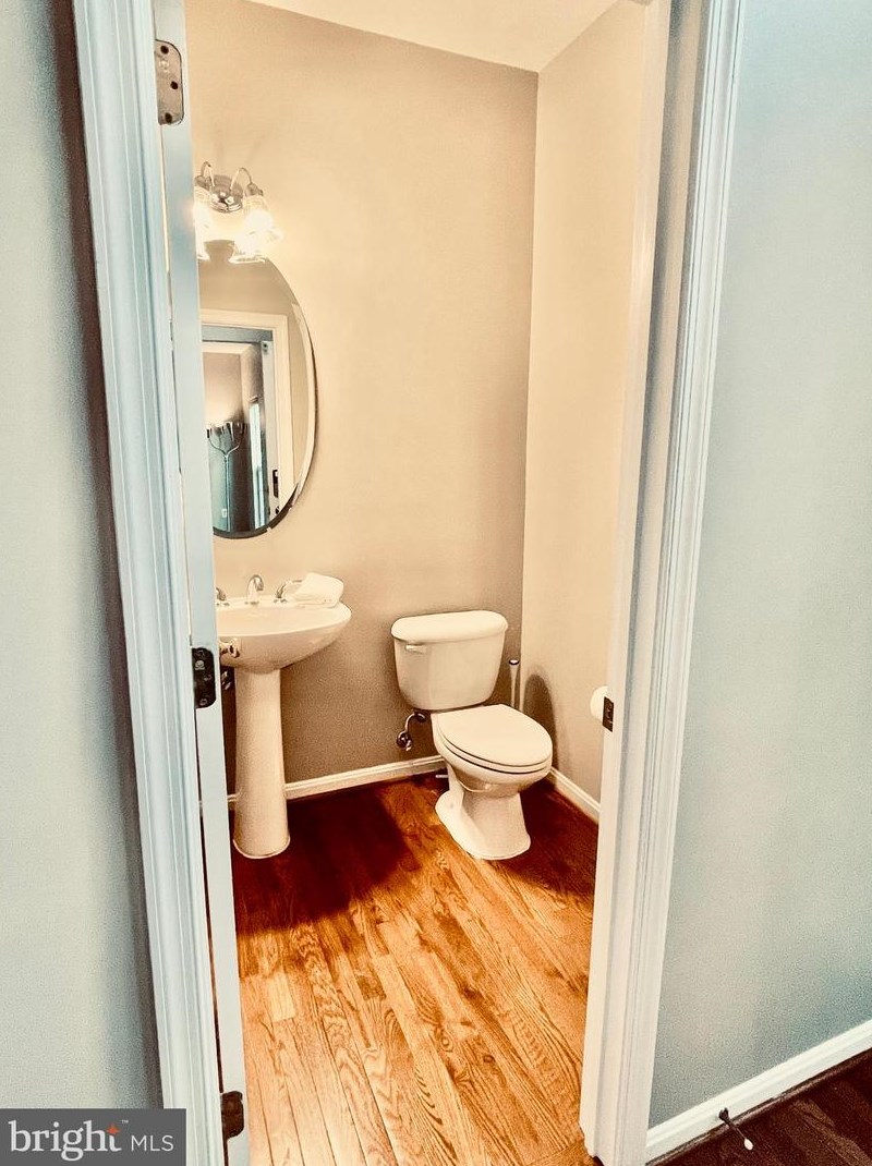 635 Beehive Way, Winchester VA  22601-6438 exterior