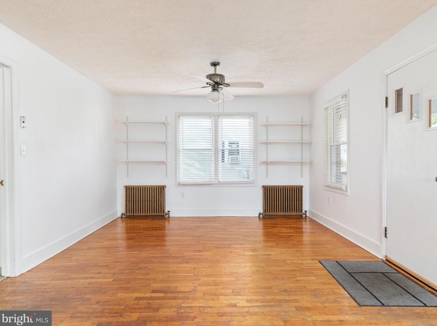 213 Molden Dr, Winchester VA  22601-5512 exterior