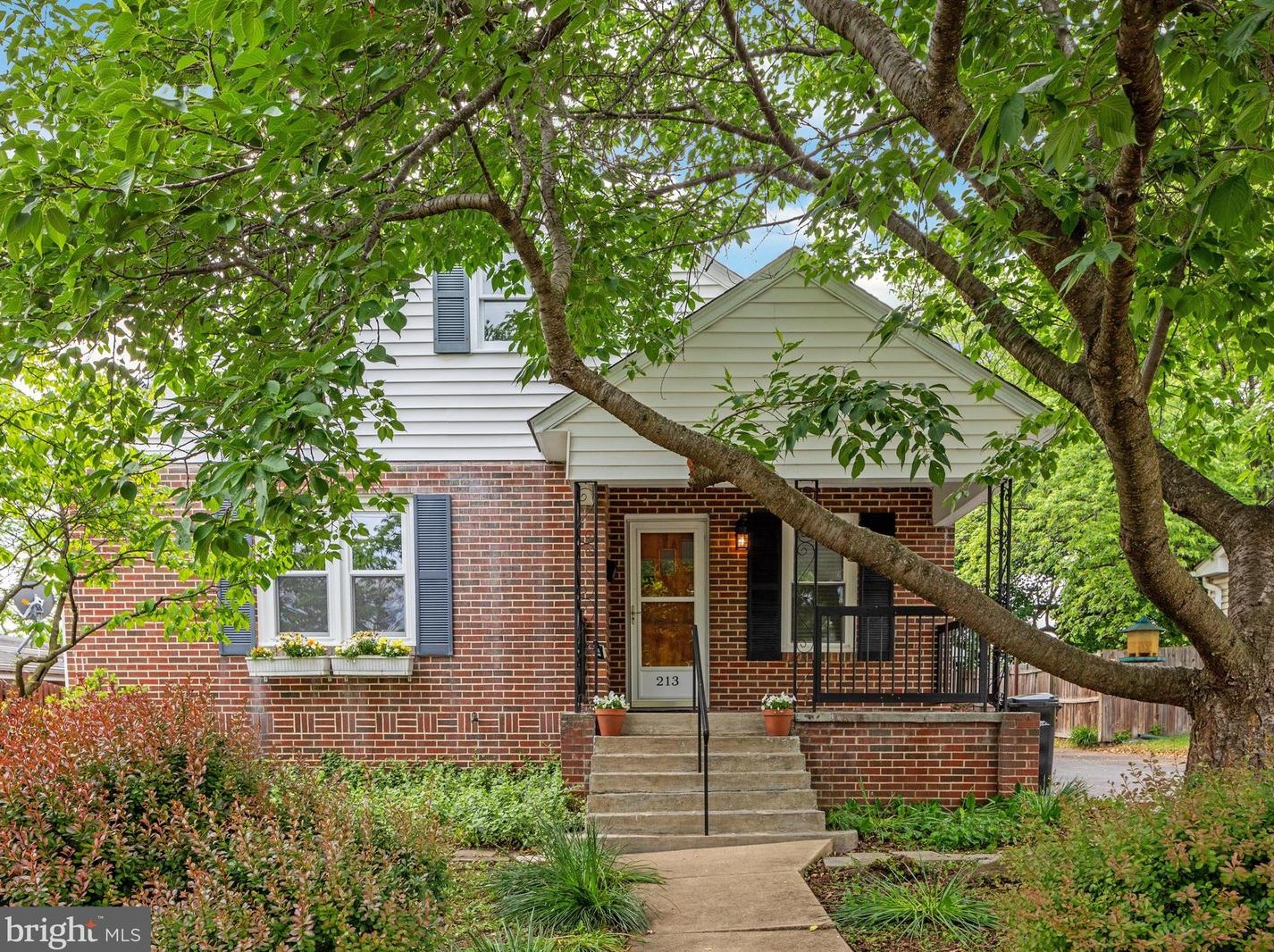 213 Molden Dr, Winchester VA  22601-5512 exterior