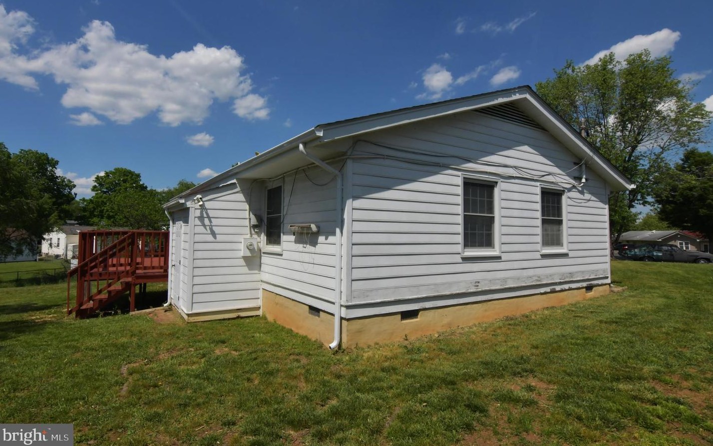 605 Opequon Ct, Winchester VA 22601-5135 exterior