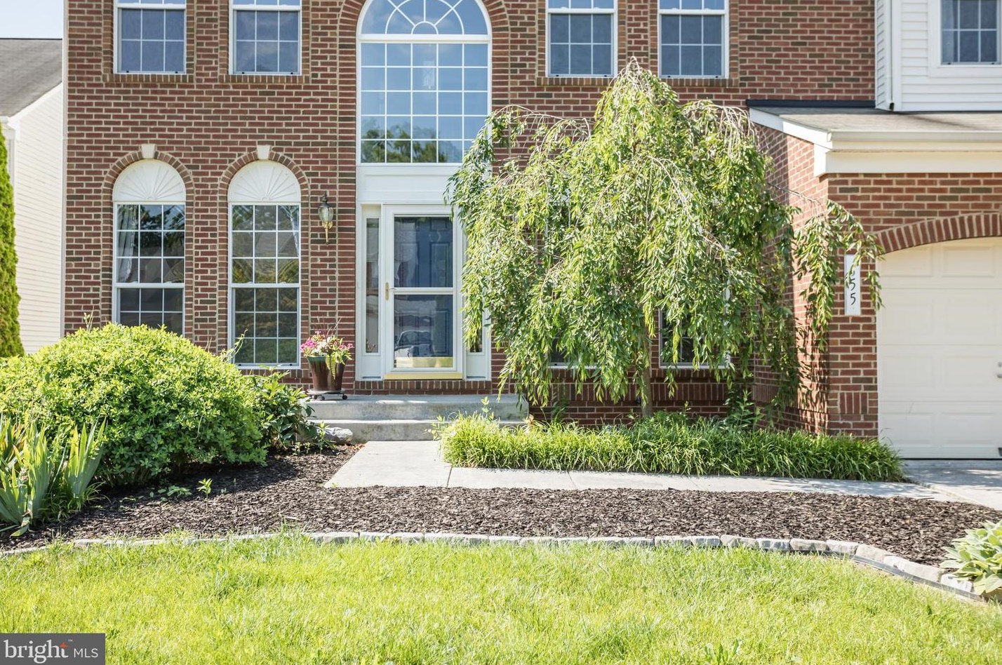 655 Beehive Way, Winchester VA  22601-6438 exterior