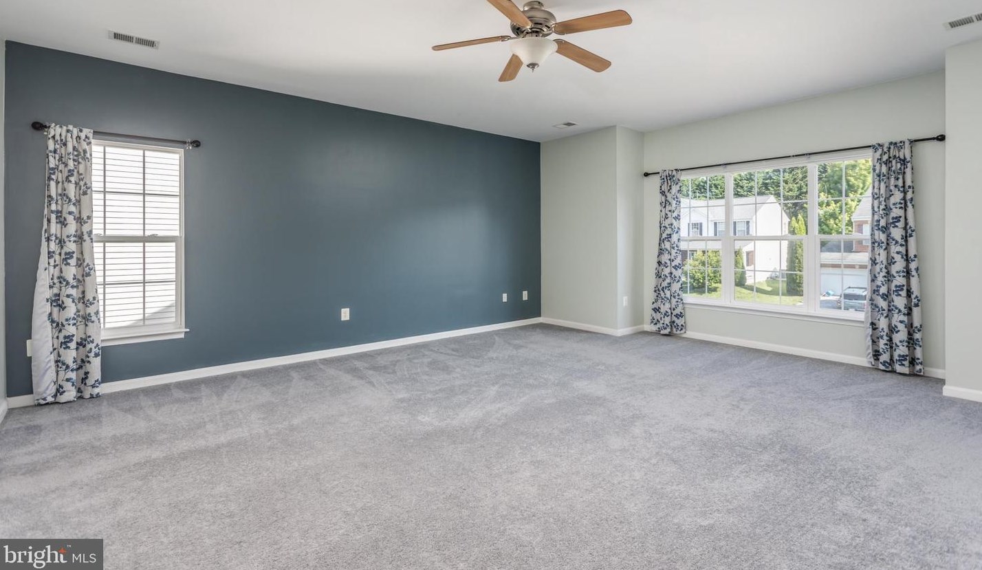 655 Beehive Way, Winchester VA  22601-6438 exterior