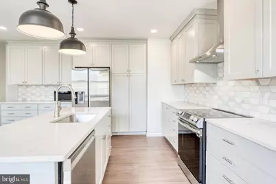 210 E Boscawen Street #202, Winchester, VA 22601 - Photo 5