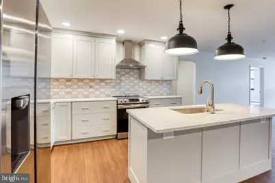 210 E Boscawen St #204, Winchester, VA 22601 - Photo 3