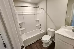 623 Laurelwood Cir, Winchester, VA 22601 - Photo 13