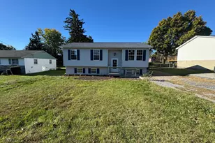 419 Summit Ave, Winchester, VA 22601 - Photo 1