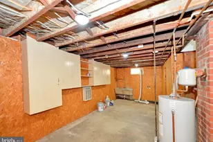 31 W Whitlock Ave, Winchester, VA 22601 - Photo 33