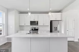 230 Monteith Dr, Winchester, VA 22601 - Photo 5