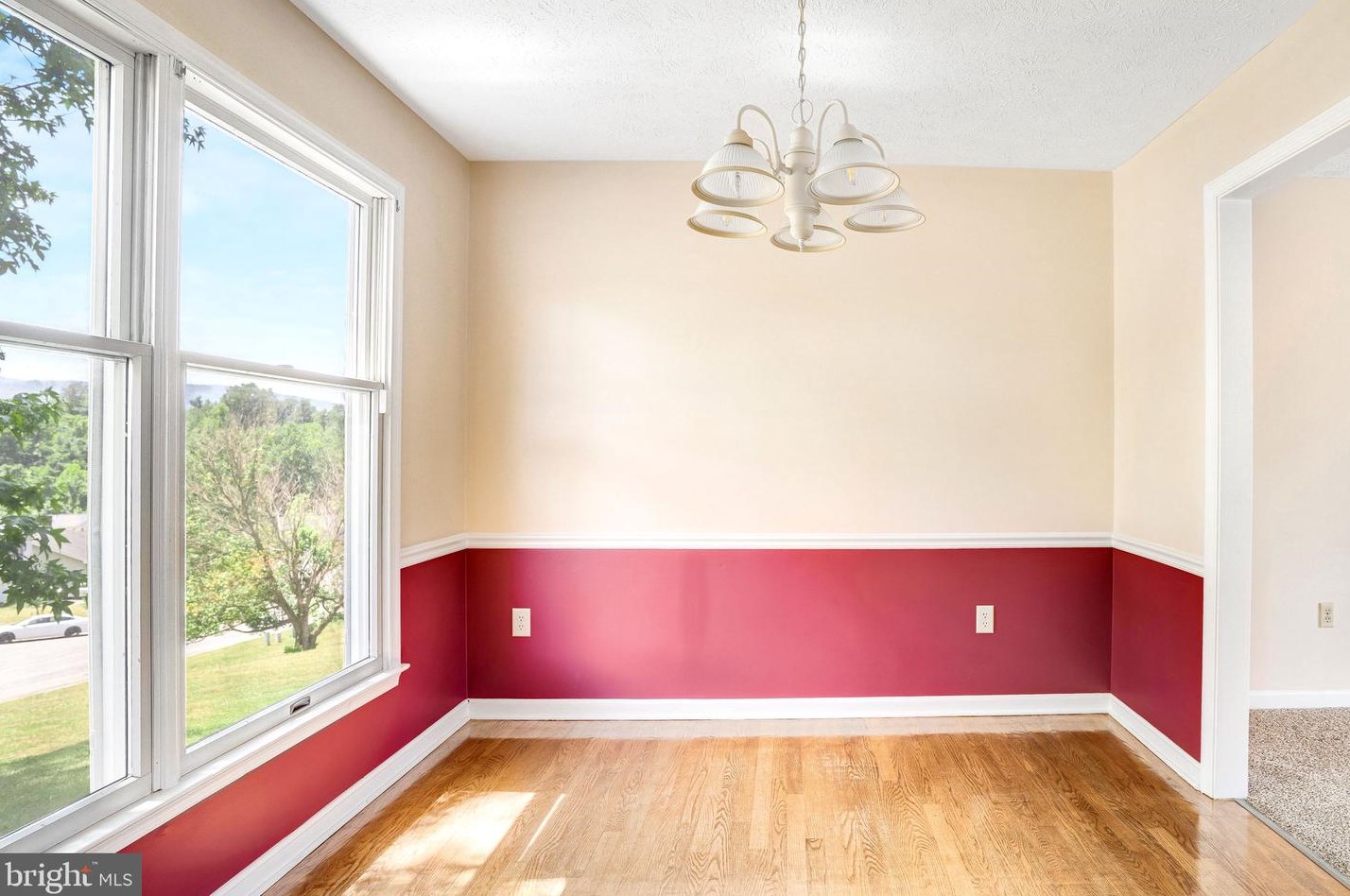 971 Auburn Ct, Front Royal VA  22630-5308 exterior