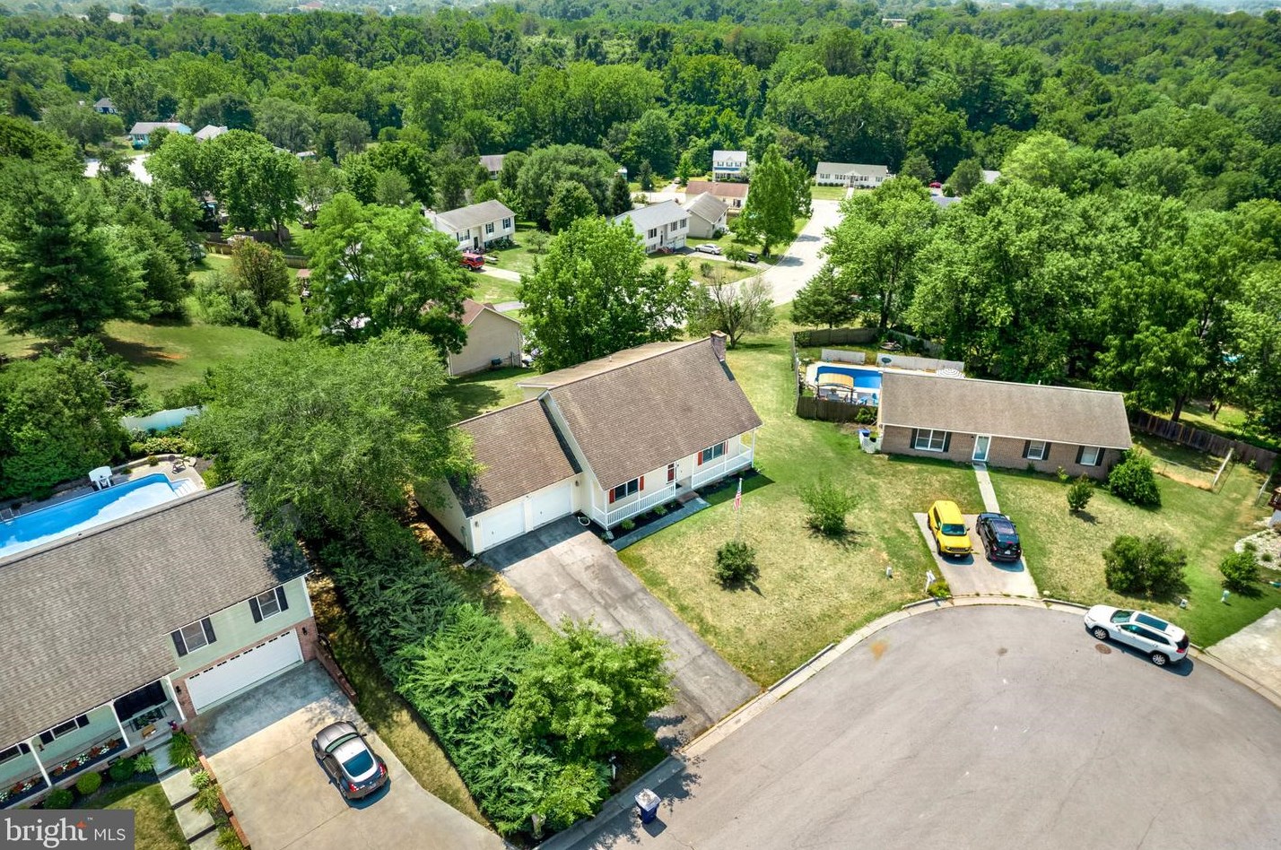 971 Auburn Ct, Front Royal VA  22630-5308 exterior