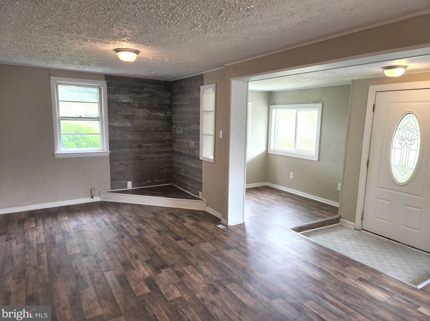 45 Figgins Rd, Front Royal VA  22630-8115 exterior