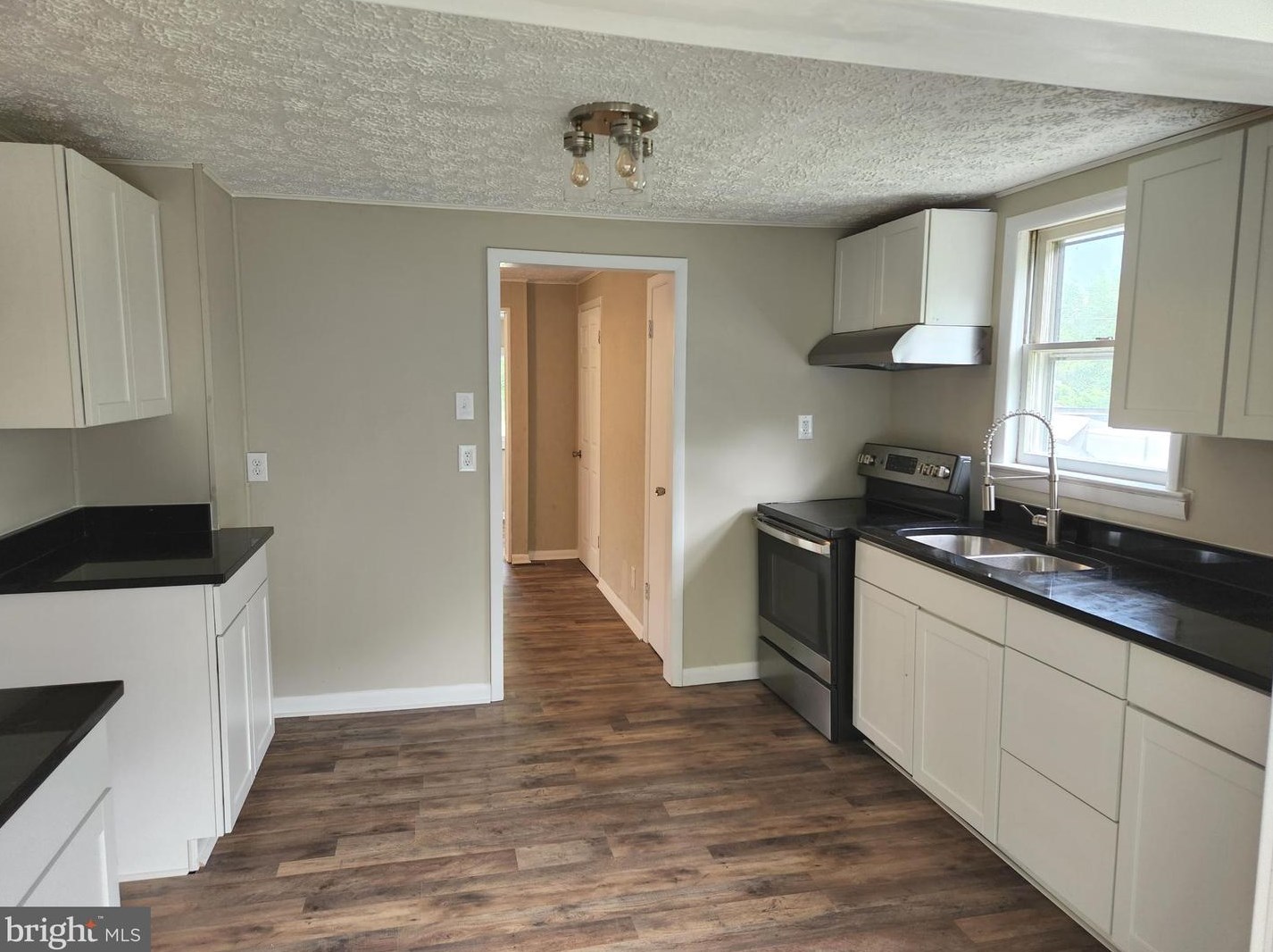 45 Figgins Rd, Front Royal VA  22630-8115 exterior