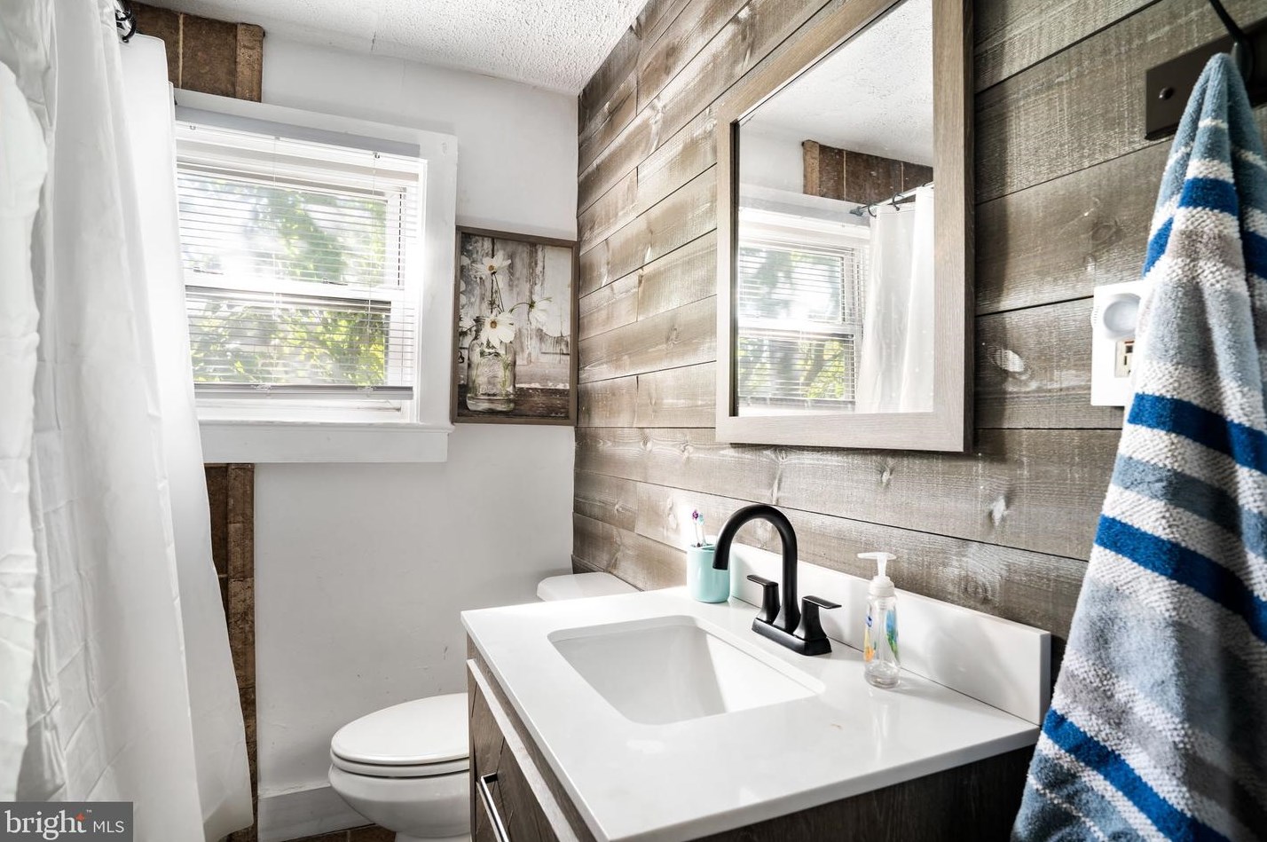 236 Fletcher St, Front Royal VA  22630-3024 exterior