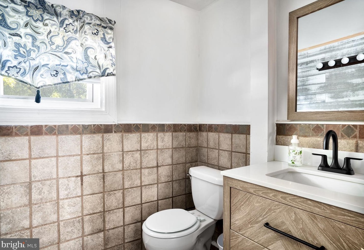 236 Fletcher St, Front Royal VA  22630-3024 exterior