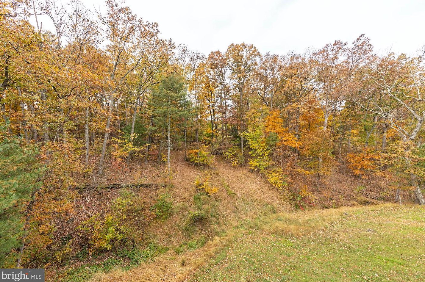 47 Willow Rd, Front Royal VA  22630-8984 exterior