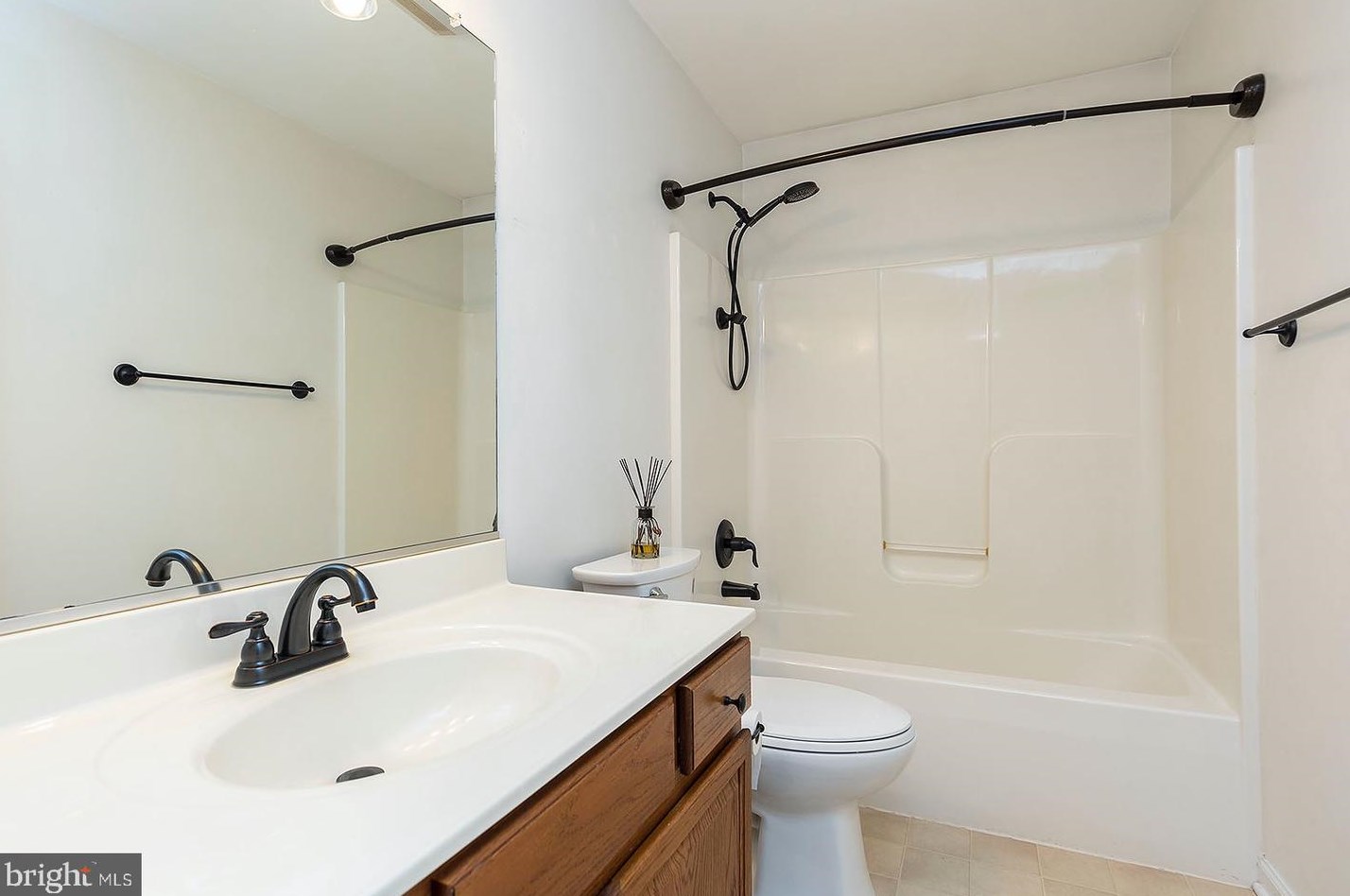 47 Willow Rd, Front Royal VA  22630-8984 exterior