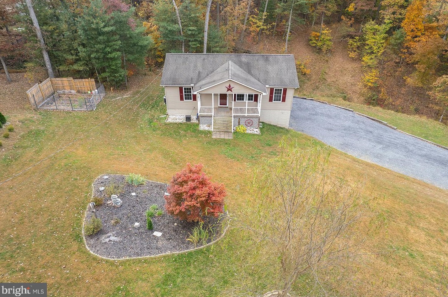 47 Willow Rd, Front Royal VA  22630-8984 exterior