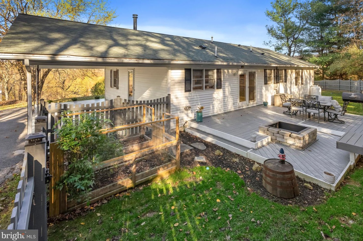 180 Oak Hts Rd, Front Royal VA  22630-5806 exterior