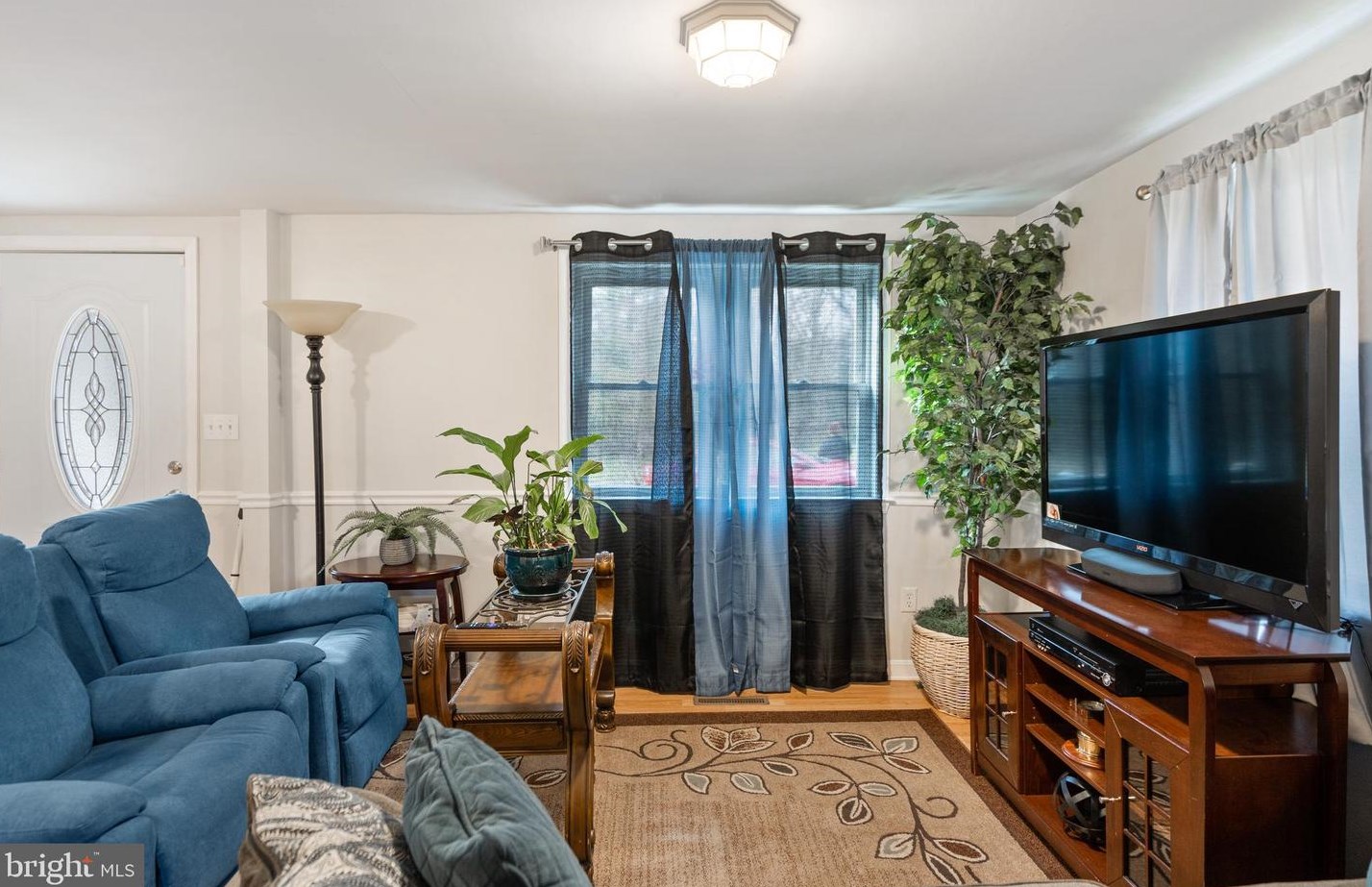 1343 Warren Ave, Front Royal VA  22630-4162 exterior