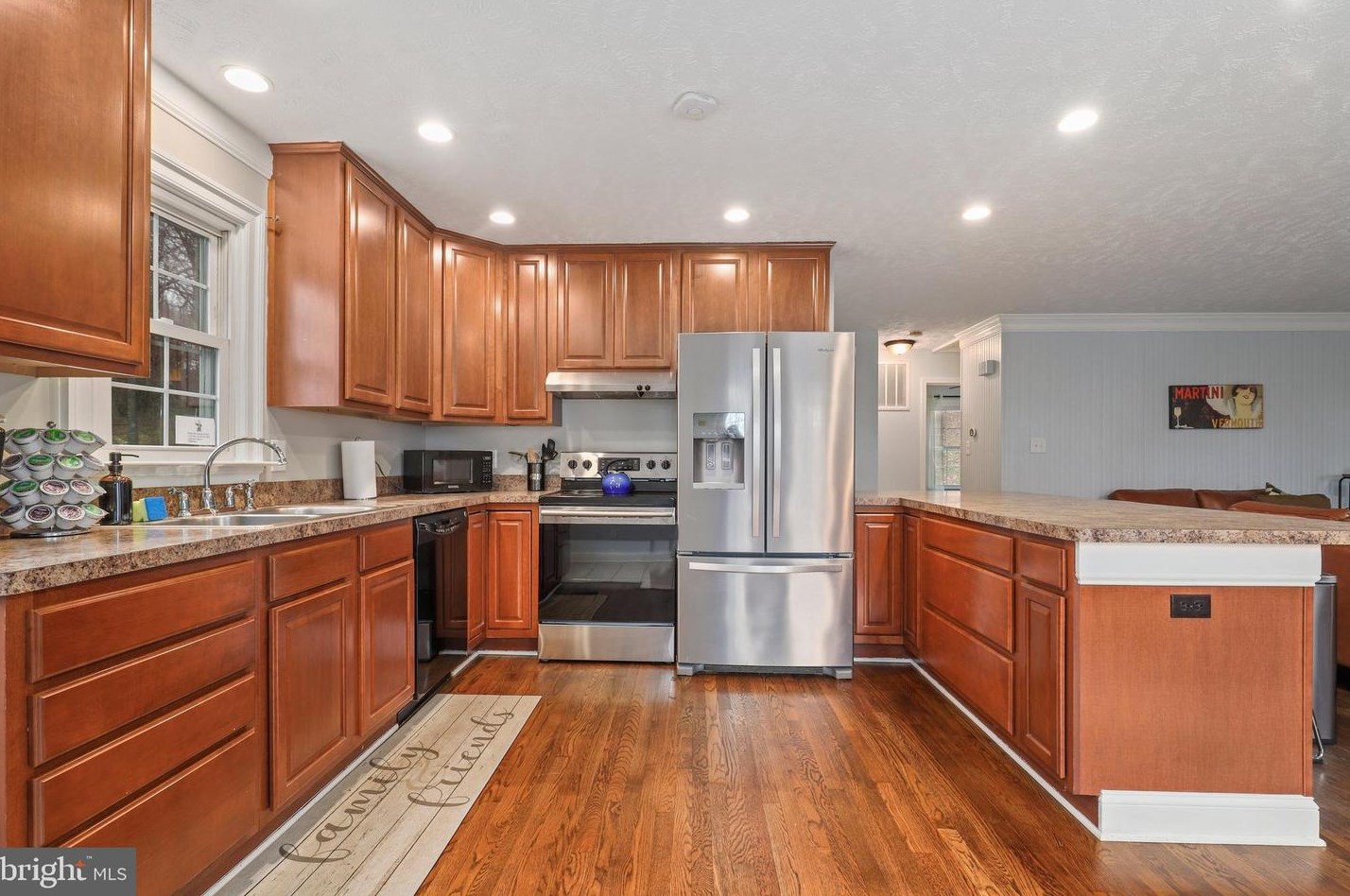 499 Rome Beauty Dr, Linden VA  22642-6441 exterior