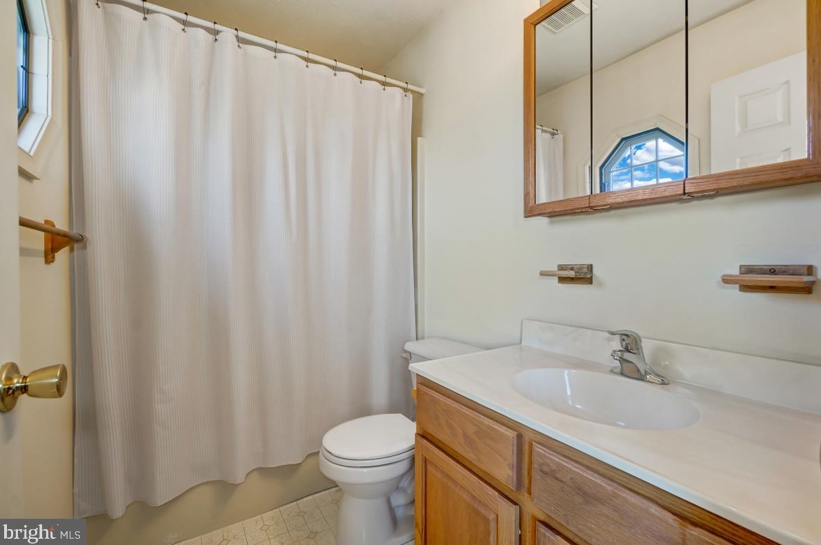 1141 Kesler Rd, Front Royal VA  22630-4661 exterior