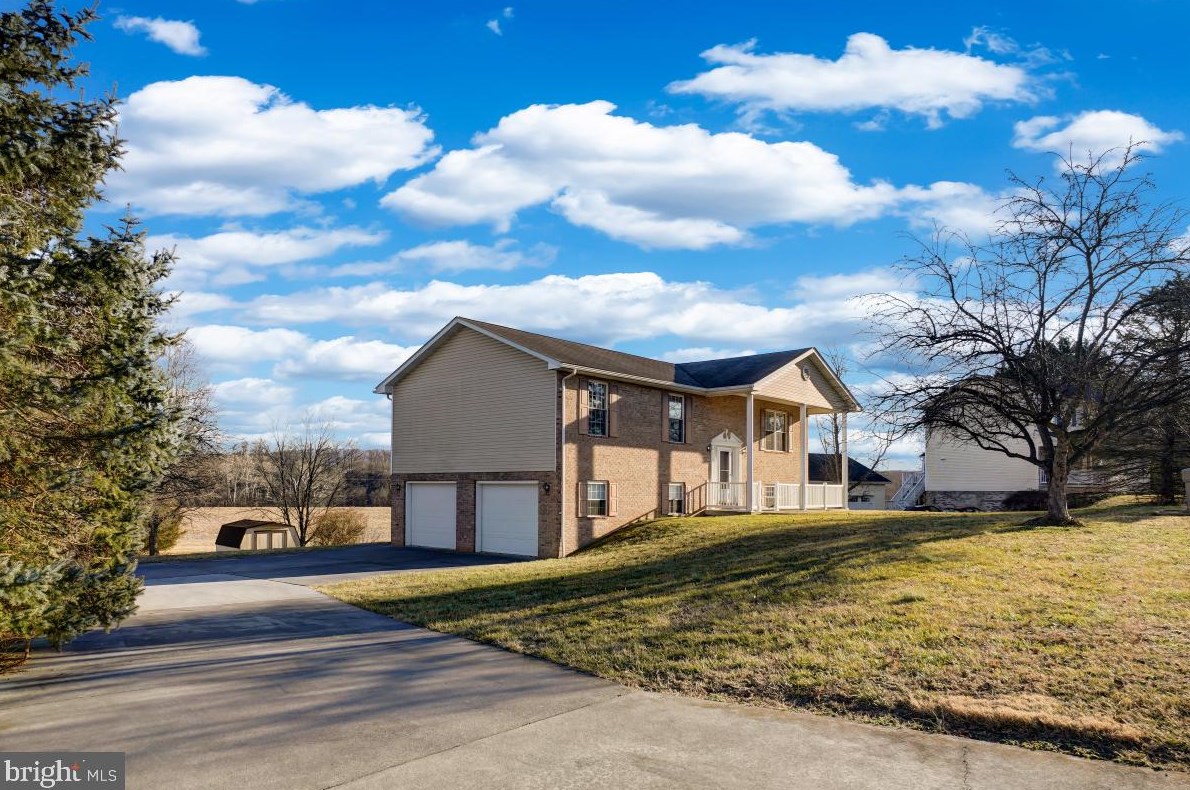 1141 Kesler Rd, Front Royal VA  22630-4661 exterior