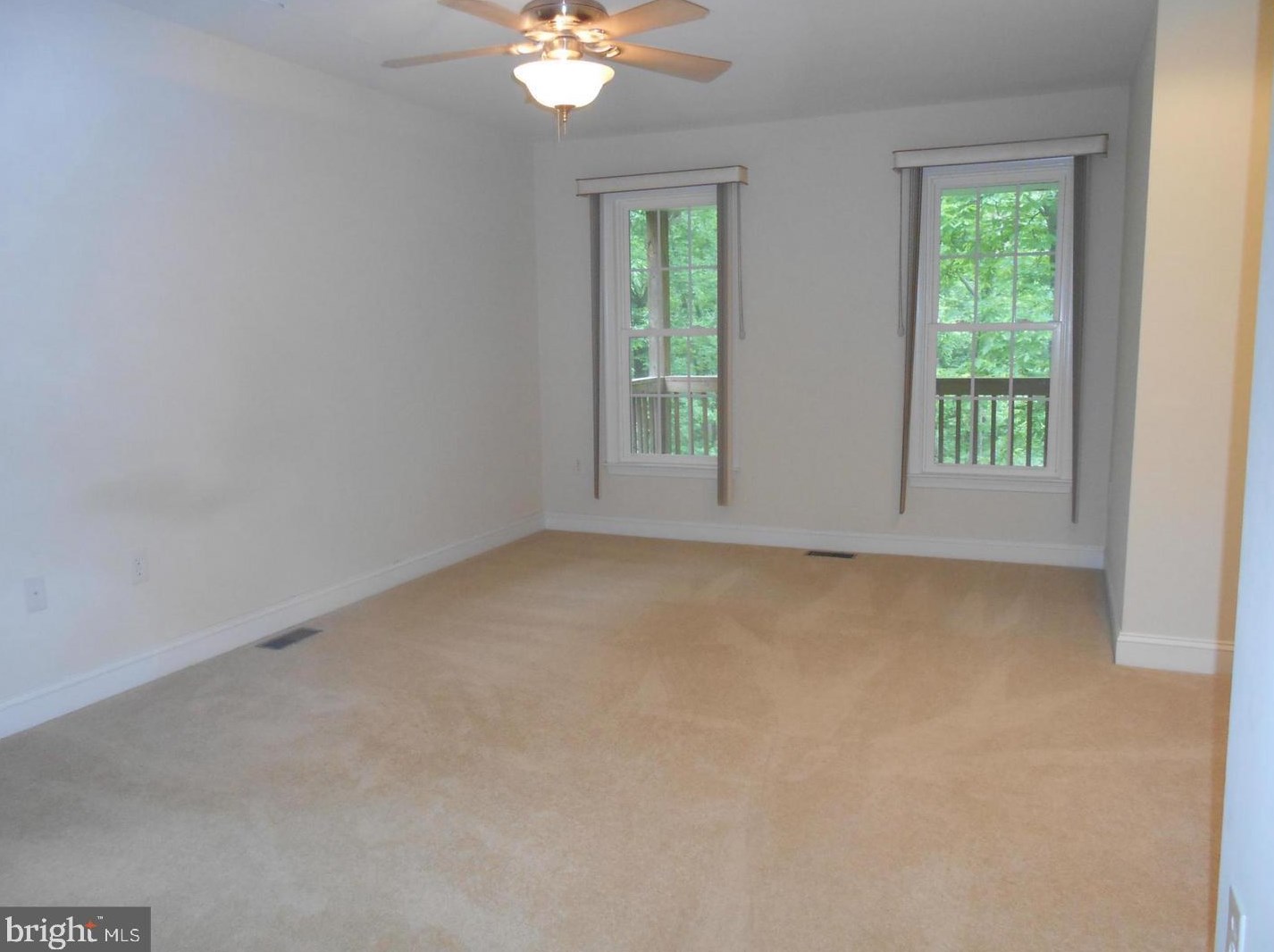 175 Easy Hollow Rd, Front Royal VA  22630-6829 exterior