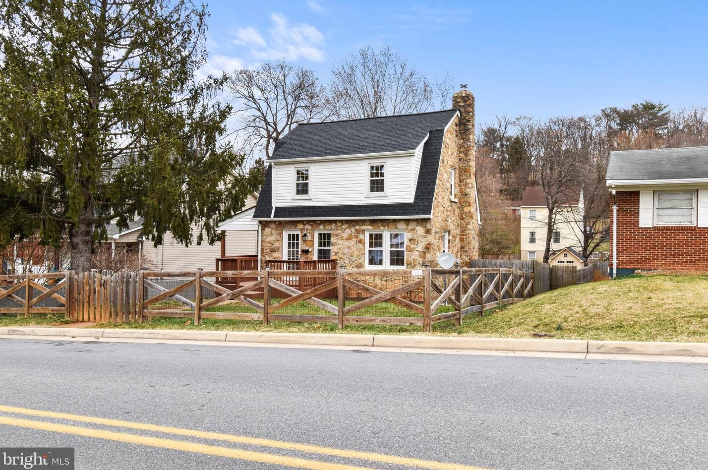 417 Kerfoot Ave, Front Royal VA  22630-2421 exterior