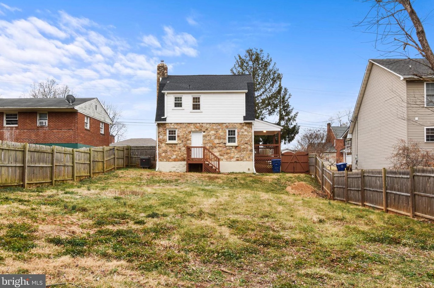 417 Kerfoot Ave, Front Royal VA  22630-2421 exterior