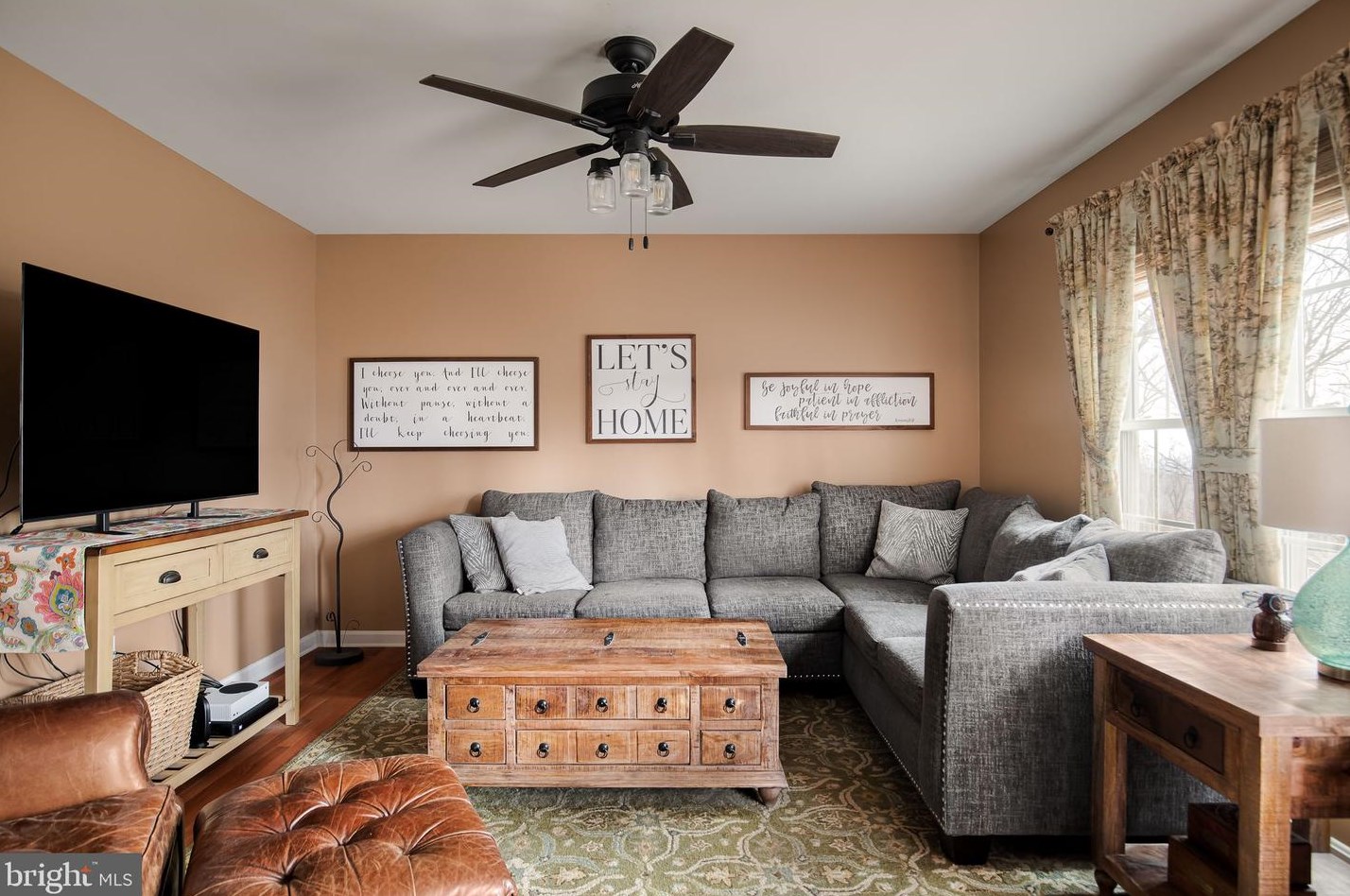 72 Pocahontas Rd, Front Royal VA  22630-5712 exterior