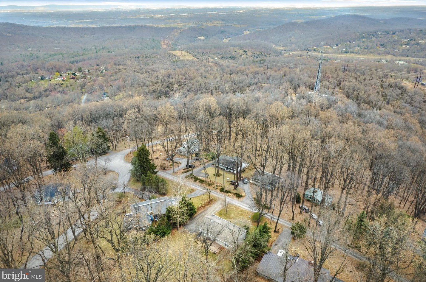 72 Pocahontas Rd, Front Royal VA  22630-5712 exterior