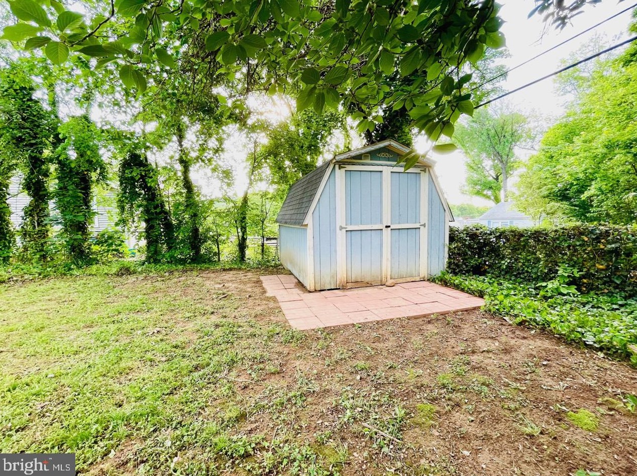 400 Duncan Ave, Front Royal VA  22630-2418 exterior