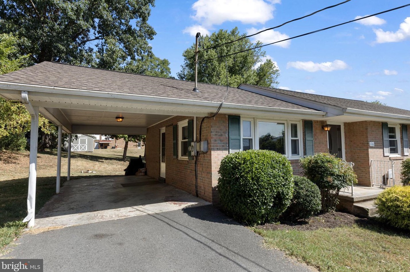116 15th St, Front Royal VA  22630-4110 exterior