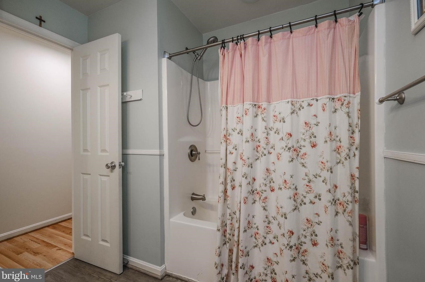 8370 Stonewall Jackson Hwy, Front Royal VA  22630-4947 exterior