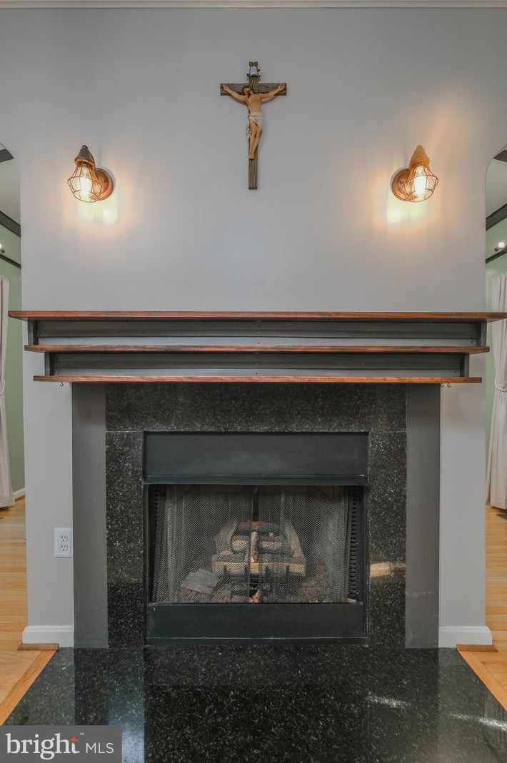 8370 Stonewall Jackson Hwy, Front Royal VA  22630-4947 exterior