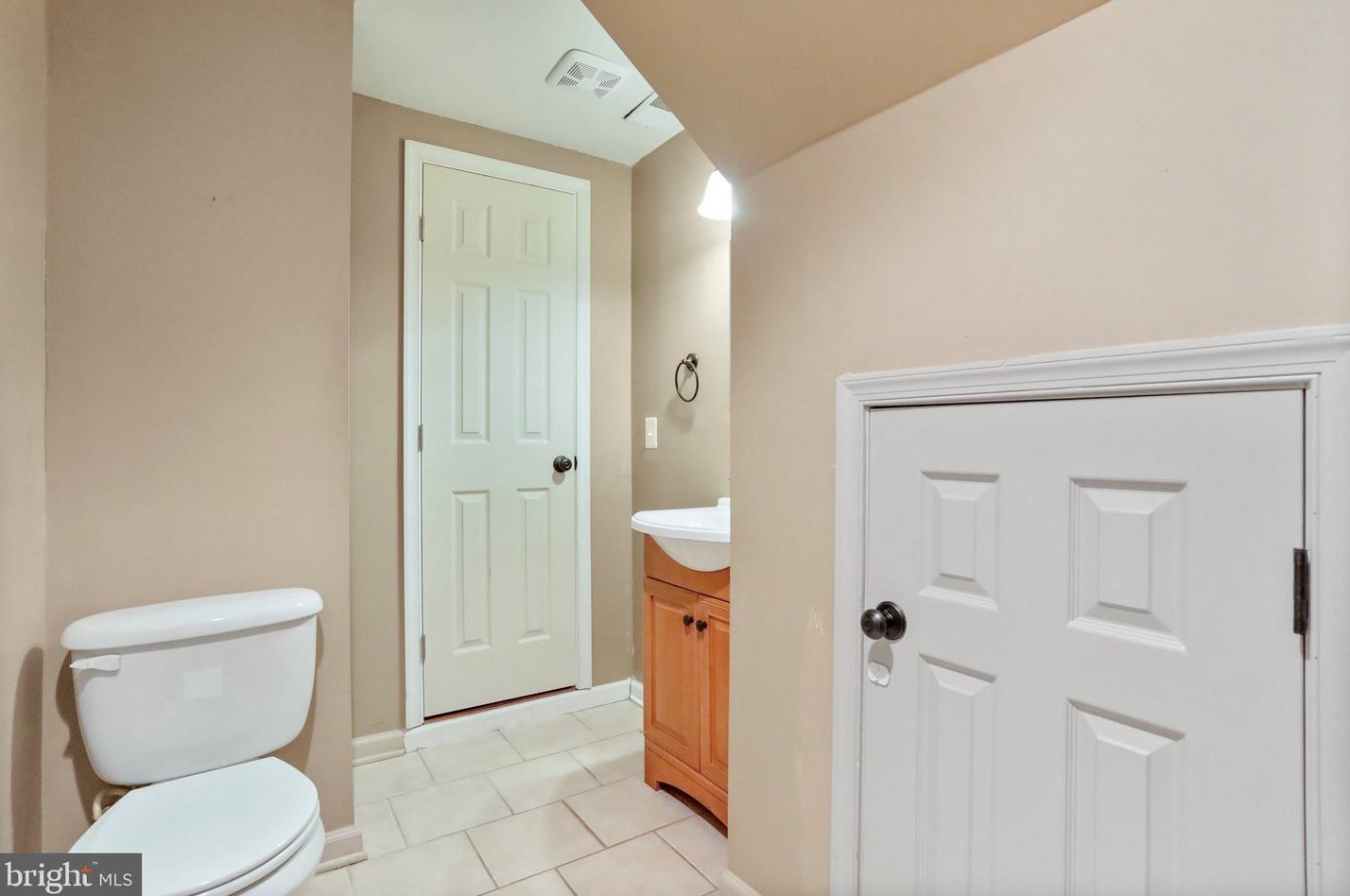 130 Juniper Dr, Front Royal VA  22630-9333 exterior