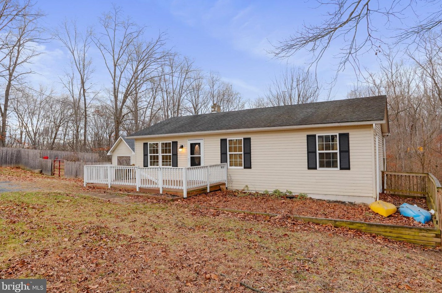 130 Juniper Dr, Front Royal VA  22630-9333 exterior