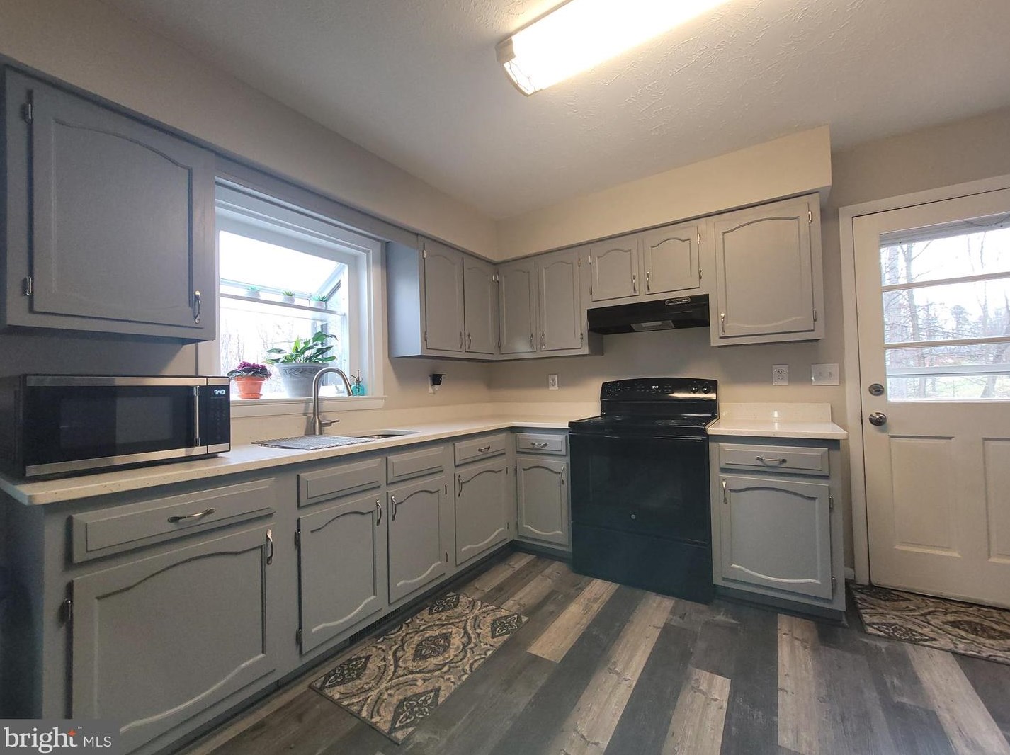 71 Downing Farm Rd, Front Royal VA  22630-5694 exterior