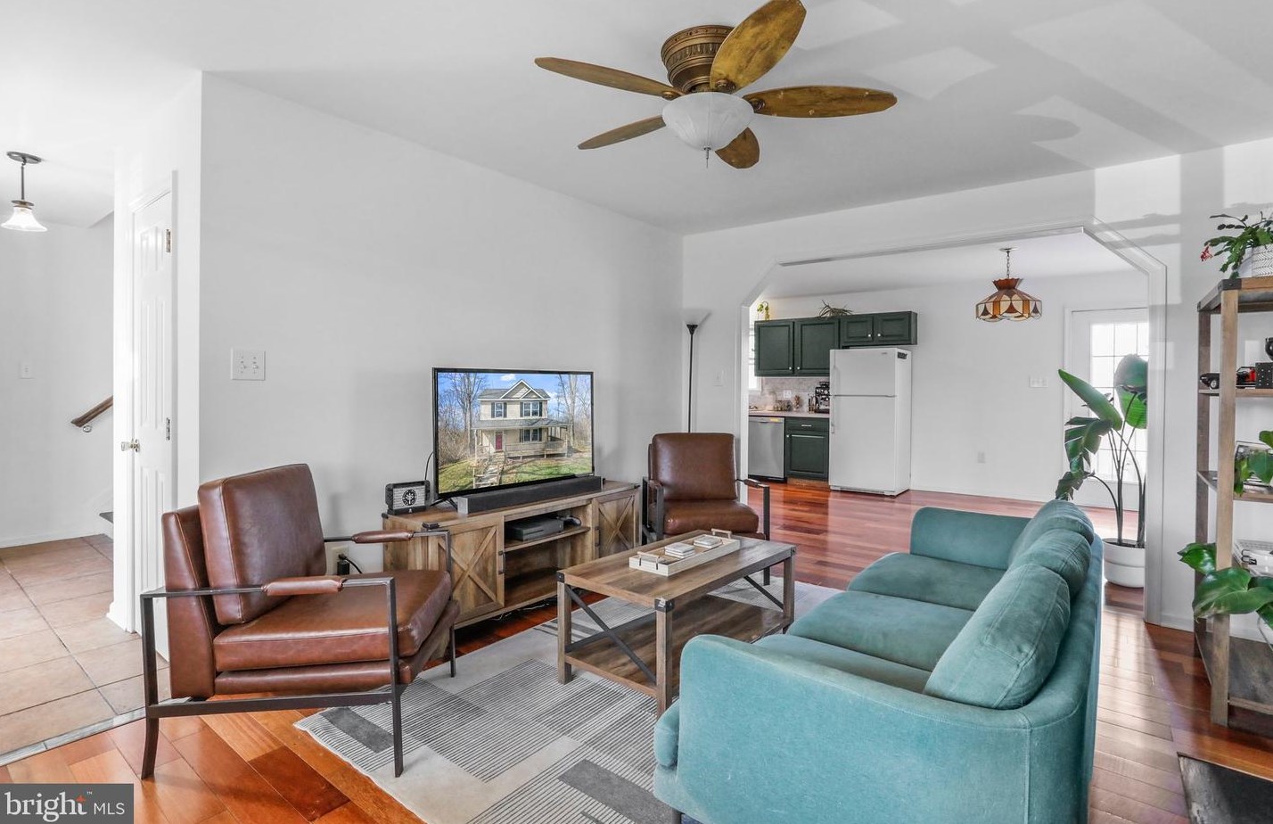 801 High Top Rd, Linden VA  22642-5445 exterior