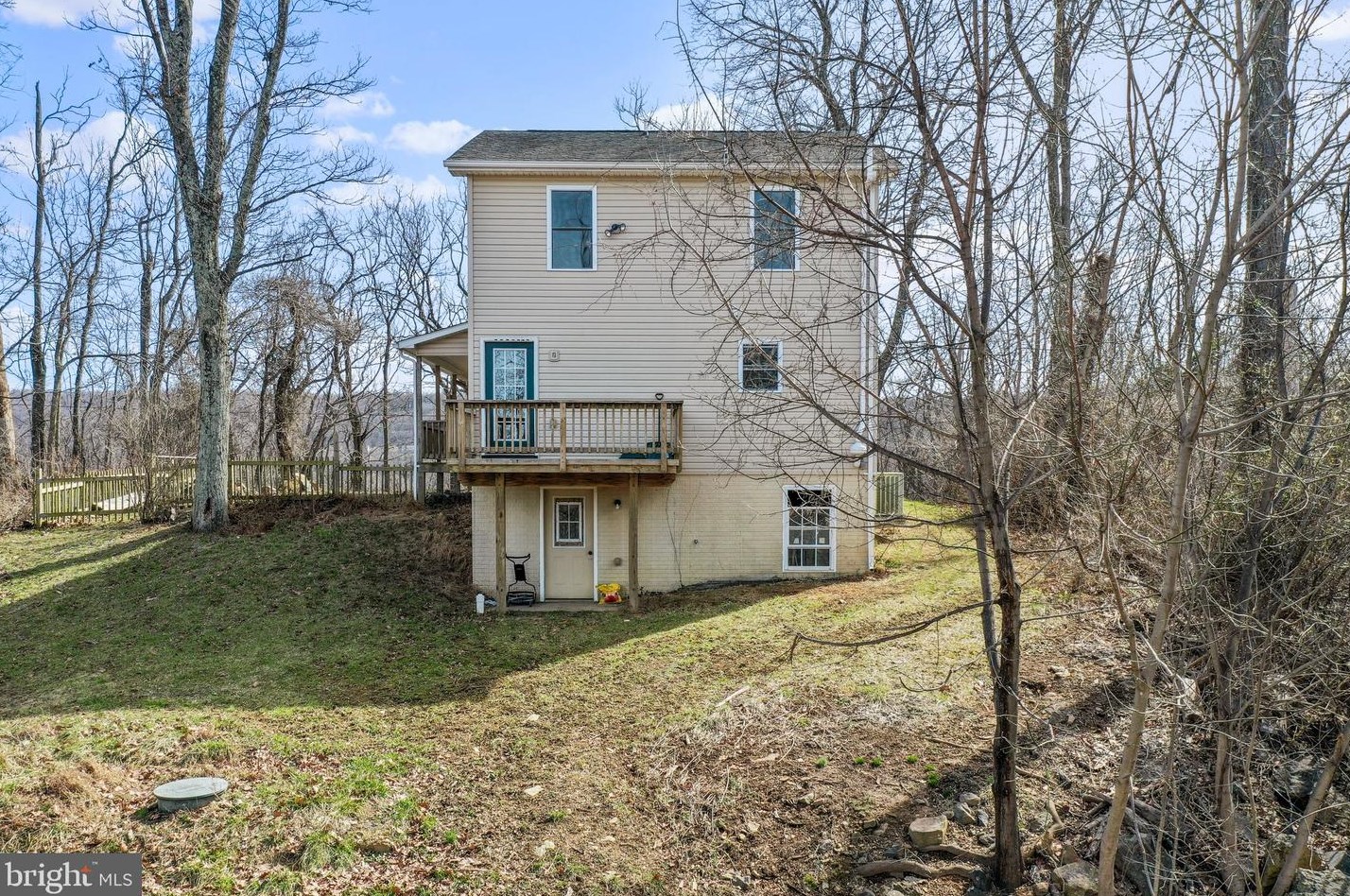 801 High Top Rd, Linden VA  22642-5445 exterior