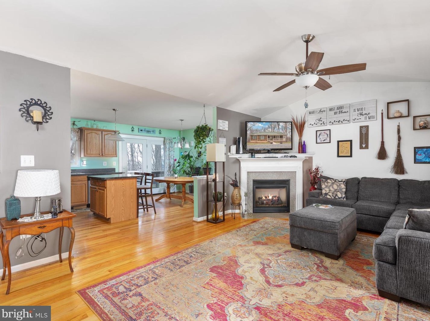 4079 Blue Mountain Rd, Front Royal VA  22630-3880 exterior