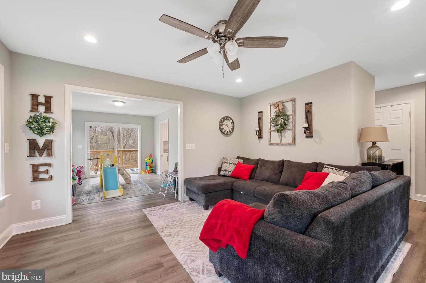 117 Apple Way, Front Royal VA  22630-9330 exterior