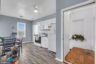 656 W 11th St, Front Royal, VA 22630 - Photo 9