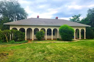 422 Laura Virginia Hale Pl, Front Royal, VA 22630 - Photo 1