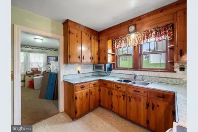 1714 N Royal Avenue, Front Royal, VA 22630 - Photo 17