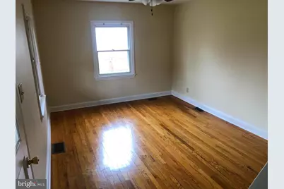 114 S Charles, Front Royal, VA 22630 - Photo 3