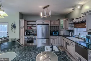 1195 Shangri-La Rd, Bentonville, VA 22610 - Photo 29