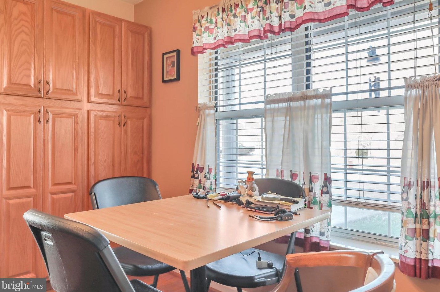 11 Tanglewood Dr, Martinsburg WV 25405-5892 exterior